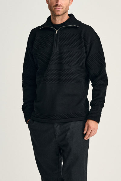 FISHERMAN swaeater | short zip | black void | S.N.S. HERNING